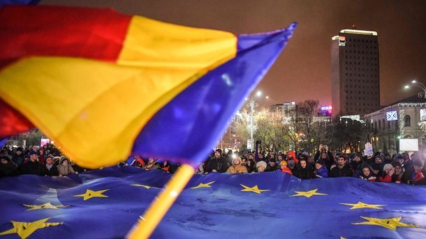 Парламент Румунії схвалив суперечливі поправки до Кримінального кодексу.