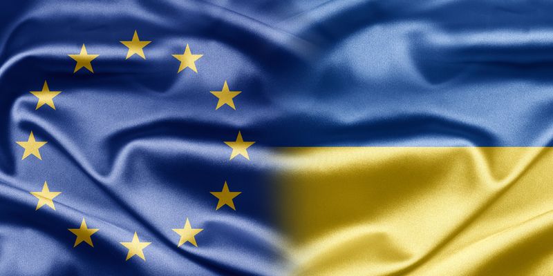 Україну на засіданні буде представляти прем'єр-міністр Арсеній Яценюк, Євросоюз - представник ЄС з питань зовнішньої політики і політики безпеки Фредеріка Могеріні і єврокомісар Йоханнес Ган.