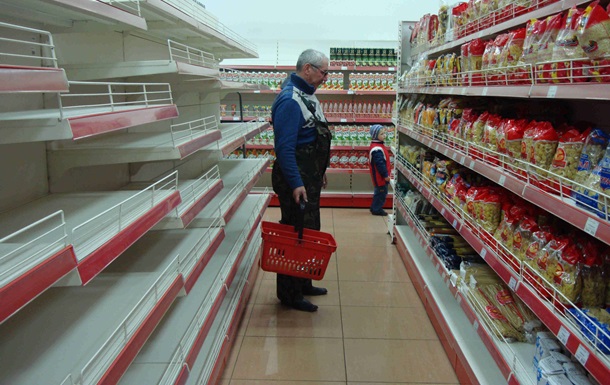 Действие продовольственного эмбарго России в отношении Украины вступит в действие с 1 января 2016 года, если Украина присоединится к договору о зоне свободной торговли с ЕС, без участия России.