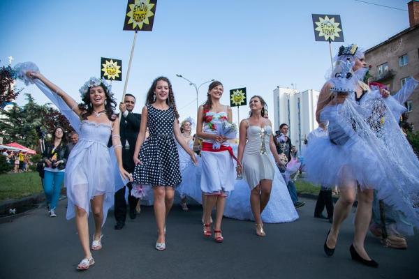 На Параді наречених в Ужгороді працюватиме весільний ярмарок