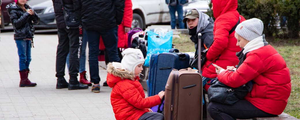Майже 200 тисяч вимушених переселенців прийняла Закарпатська область із 24 лютого. Про це 14 березня на брифінгу повідомив голова ОВА Віктор Микита.

