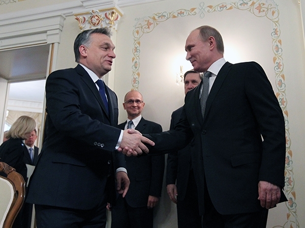 Венгрия расширяет сотрудничество с РФ в энергетической сфере:в обмен на обещания Кремля о более гибкий контракт с 