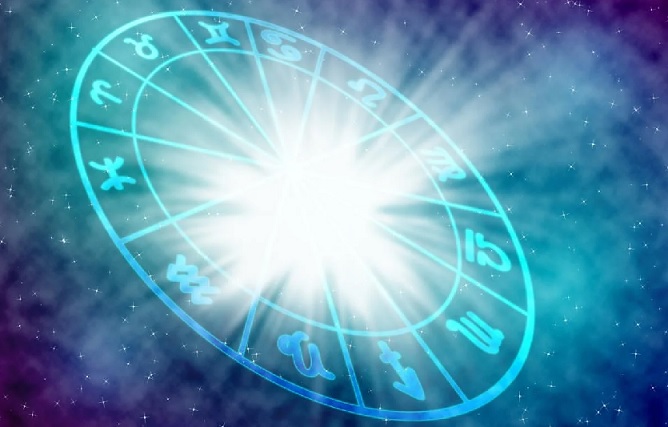 Астрологи розповіли, яким знакам Зодіаку в жовтні не буде везти. У них можуть бути проблеми різного характеру. Кому слід підготуватися і берегти себе.
