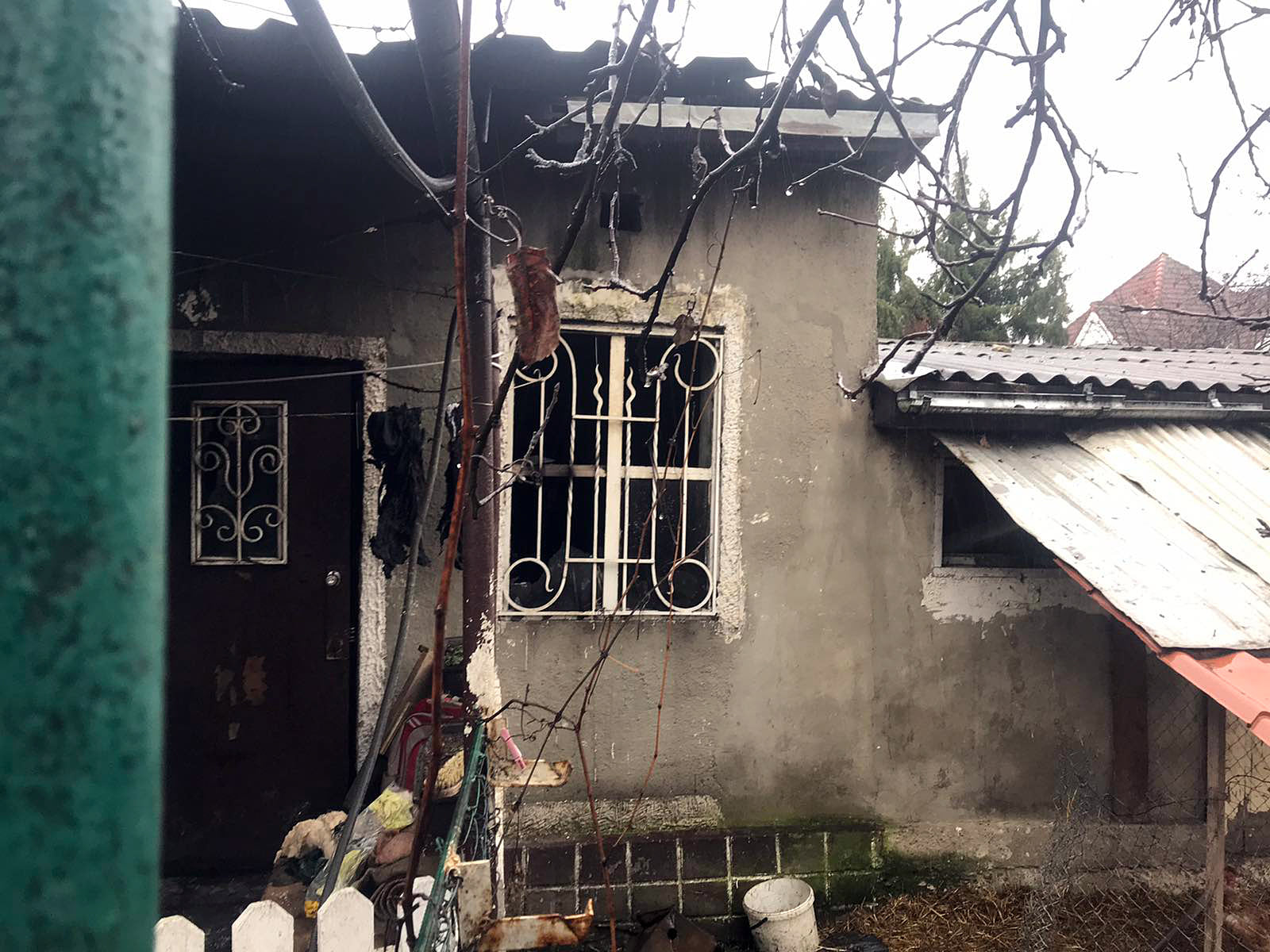 Чотири пожежі за два тижні – і всі в одному будинку. Події трапилися в Ужгороді на вул. Чкалова.