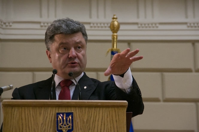 Президент Петро Порошенко під час робочої поїздки в Рівненську область заявив, що Україна стала незалежною від російського газу, і це довело проходження осінньо-зимового сезону.