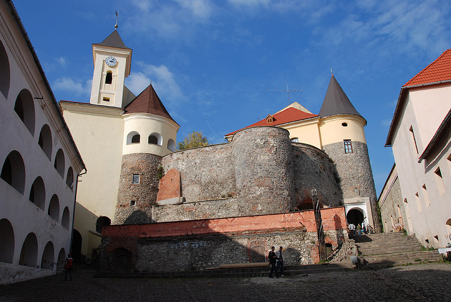 Мукачівський замок протягом року вже відвідали майже 46 тисяч туристів