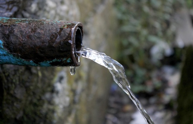 На території Перечинського району розташовано аж 14 унікальних джерел із питною водою, серед яких і мінеральна гідрокарбонгатна вода у селі Сімерки. 
