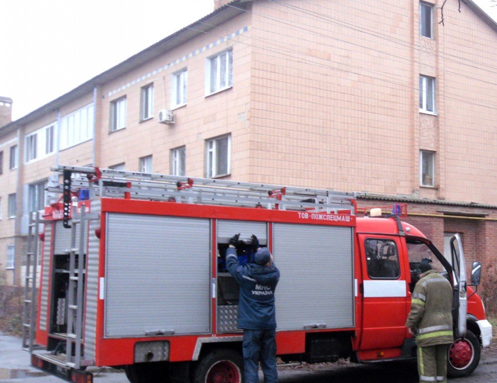 В Солотвино загорелся корпус местной школы