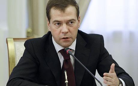 Премьер-министр РФ Дмитрий Медведев заявил, что Россия не будет реструктуризировать долг Украины.
