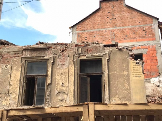 Прокуратура розпочала кримінальне провадження за фактом знищення магазину Фунданича в Ужгороді