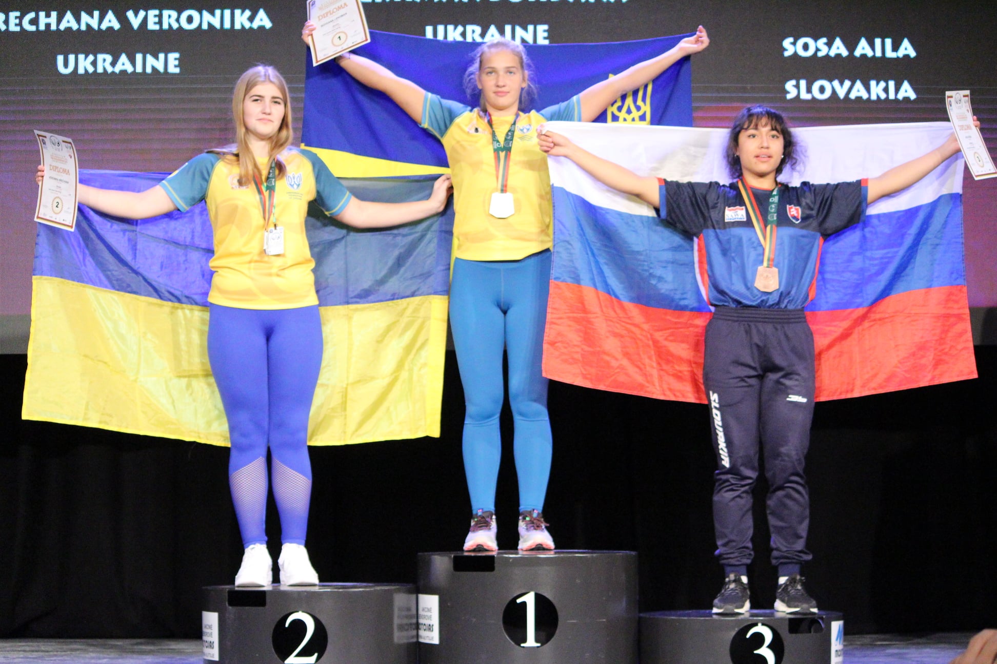 16-річна Богдана Лехман із Закарпаття стала чемпіонкою Європи з армспорту.