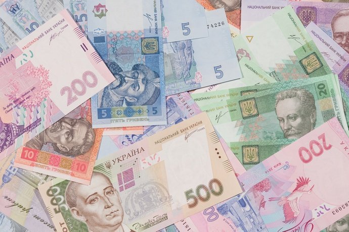 Станом на четвер, 4 листопада, Національний банк знизив курс долара щодо гривні на п’ять копійок, встановивши його на рівні 26,24 UAH/USD.