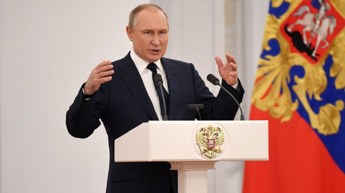 Російський президент Володимир Путін лякає, що у відповідь на 