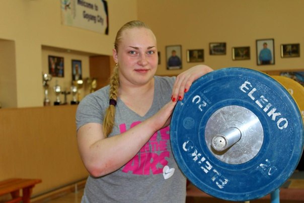 Анастасия Лысенко заняла второе место на чемпионате Европы по тяжелой атлетике 