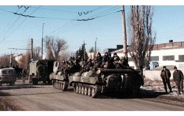 За последние дни в Дебальцево и во время выхода из города погибло 22 военных - Генштаб