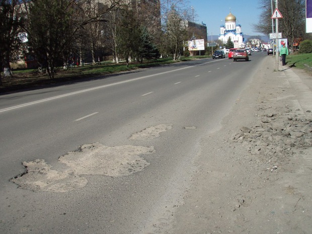 В Ужгороді планують скоротити витрати на ремонт вулиць