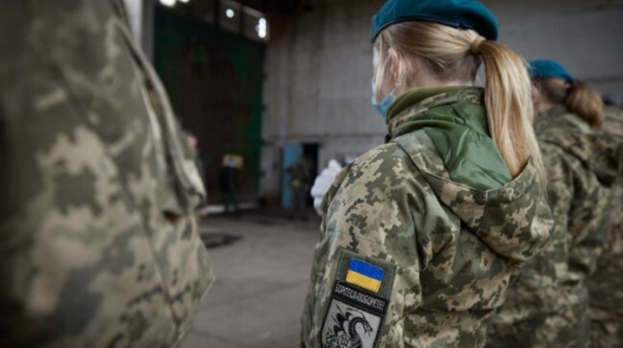 Військовий облік для жінок може стати добровільним і розпочатися лише після того, як закінчиться війна з РФ. 