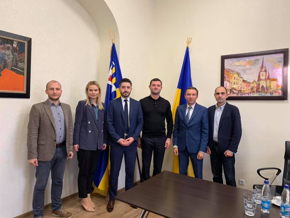 Вже відбулася перша робоча зустріч щодо створення статуту Мукачівської міської об’єднаної територіальної громади. 