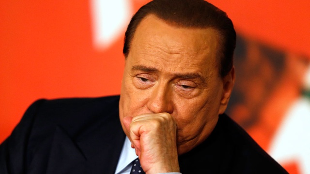 Колишній італійський прем'єр Сильвіо Берлусконі вважає помилкою відмову деяких світових лідерів від відвідування параду в Москві.
