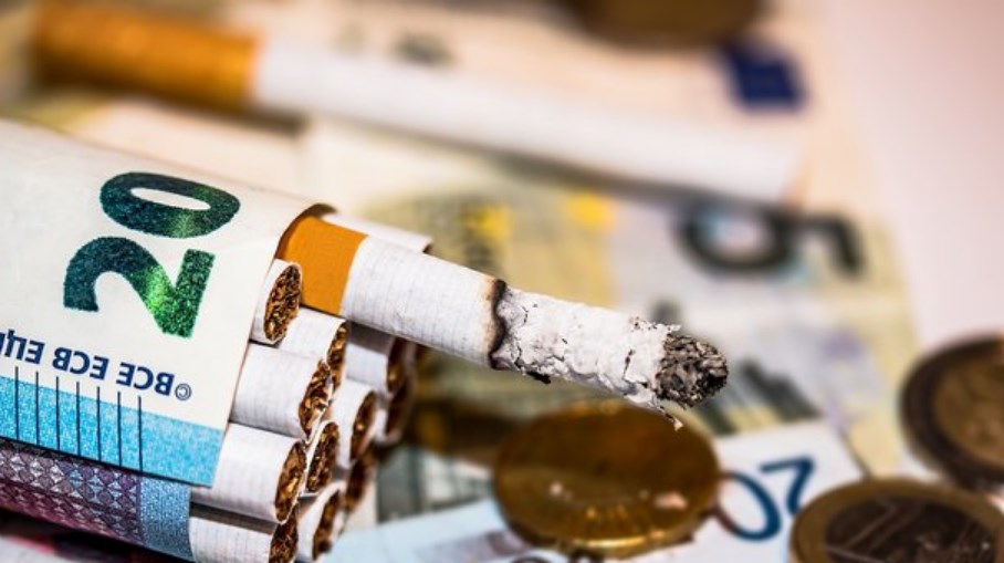Главный противник повышения цен - производители табака.