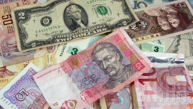 Останнім часом євро стрімко зріс у ціні щодо української гривні та продовжує втримувати свої позиції.