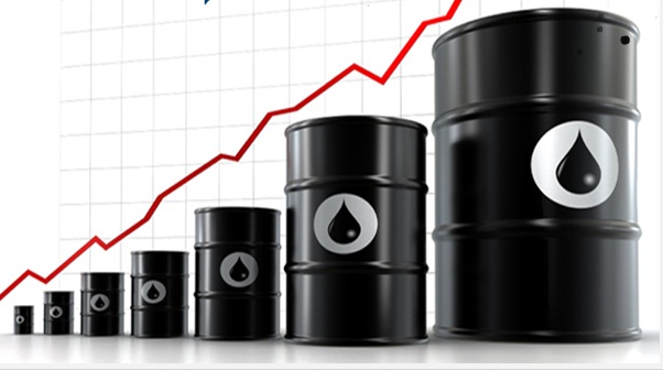 Нафта зростає третій тиждень поспіль, що є найдовшим періодом зростання з травня минулого року.