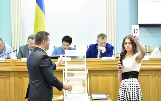 Партії провели жеребкування, де визначився порядок друкування політичних сил у бюлетенях на виборах до Верховної Ради 21 липня.