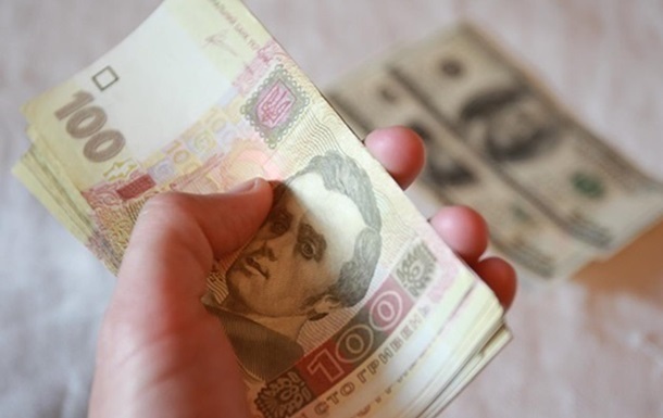 В начале текущей недели продолжился девальвационный тренд официального и рыночного курсов украинской денежной единицы.
