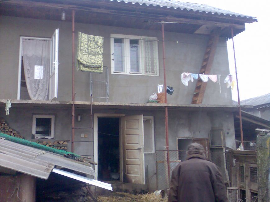В среду в г. Ірашава спасатели ликвидировали пожар в жилом доме, что на улице Степана Вайды. К счастью, никто из его жильцов не пострадал. 