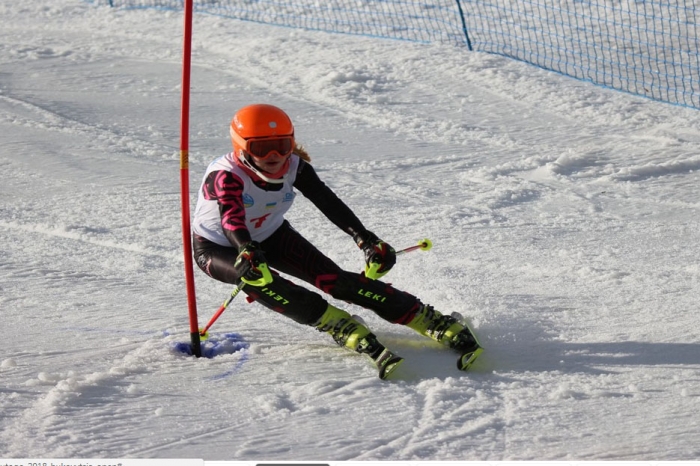 В Україні відбулися перші офіційні міжнародні змагання з гірських лиж. 