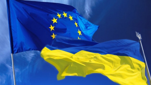 Евросоюз завершил процедуру формального одобрения новой программы макрофинансовой помощи Украине на сумму 1,8 млрд евро.
