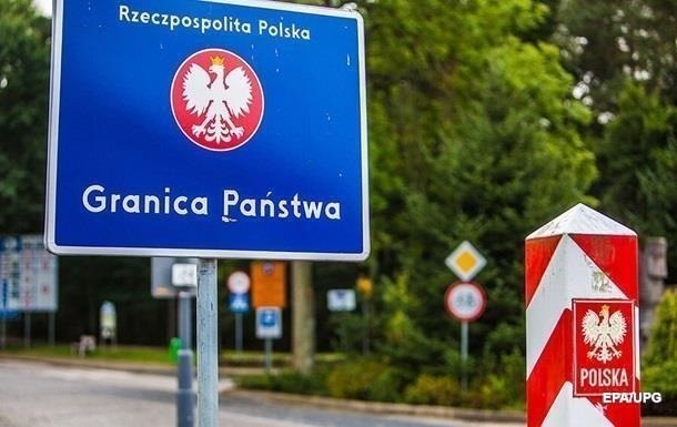 Срок 10-дневного карантина в Польше будет сокращен при наличии отрицательного результата теста на коронавирус, что необходимо сделать не ранее, чем через 7 дней со дня въезда.