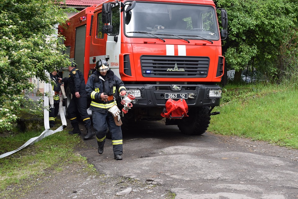 30 травня на території Перечинського та Великоберезнянського районів продовжилися масштабні тренування силовиків з ліквідації наслідків можливої терористичної загрози.