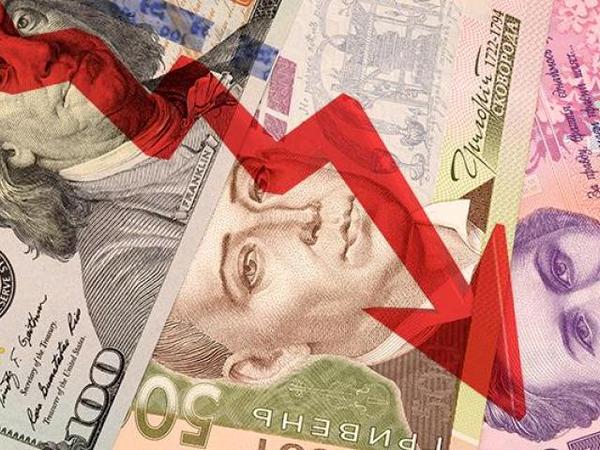 Тиждень на міжбанку завершився підвищенням курсу долара ще на 6 копійок: до вечора 3 серпня він зафіксувався в рамках 26,10-26,12 грн ./$, повідомив UBR.ua.