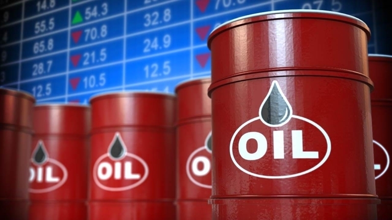Нафта дешевшає п'ятий тиждень поспіль. Brent опустилася нижче за 70 доларів за барель вперше з квітня.
