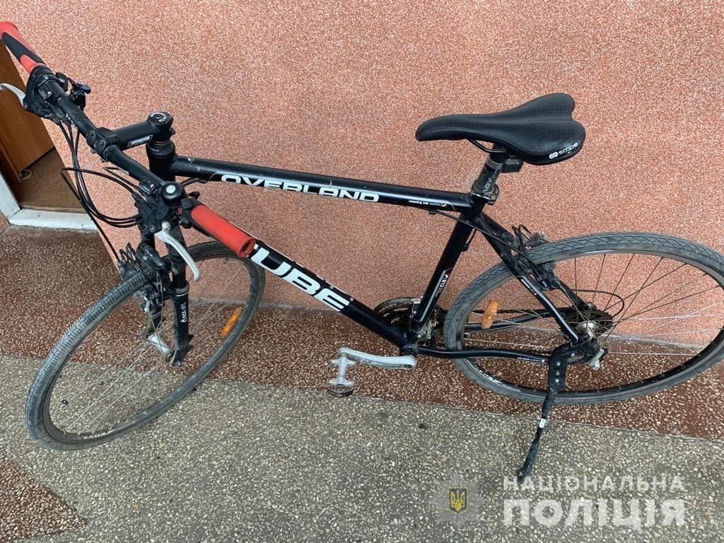У Виноградові поліцейські повернули власнику викрадений у нього велосипед