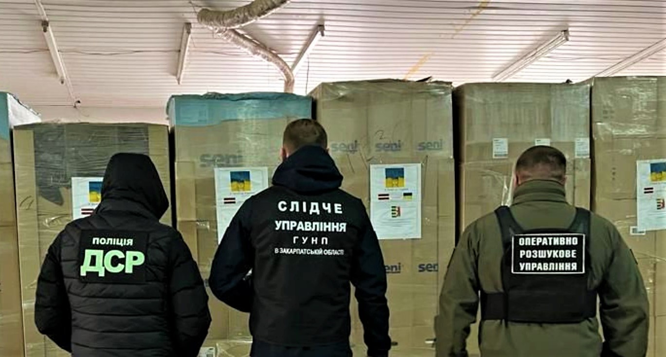«Загублена» гуманітарна допомога на 1,5 млн грн – Закарпатська обласна прокуратура забезпечила передачу вантажу в розпорядження Закарпатської ОВА.