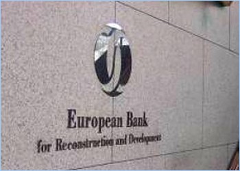 Европейский банк реконструкции и развития пересмотрел прогноз падения валового внутреннего продукта Украины в сторону ухудшения до 9%.
